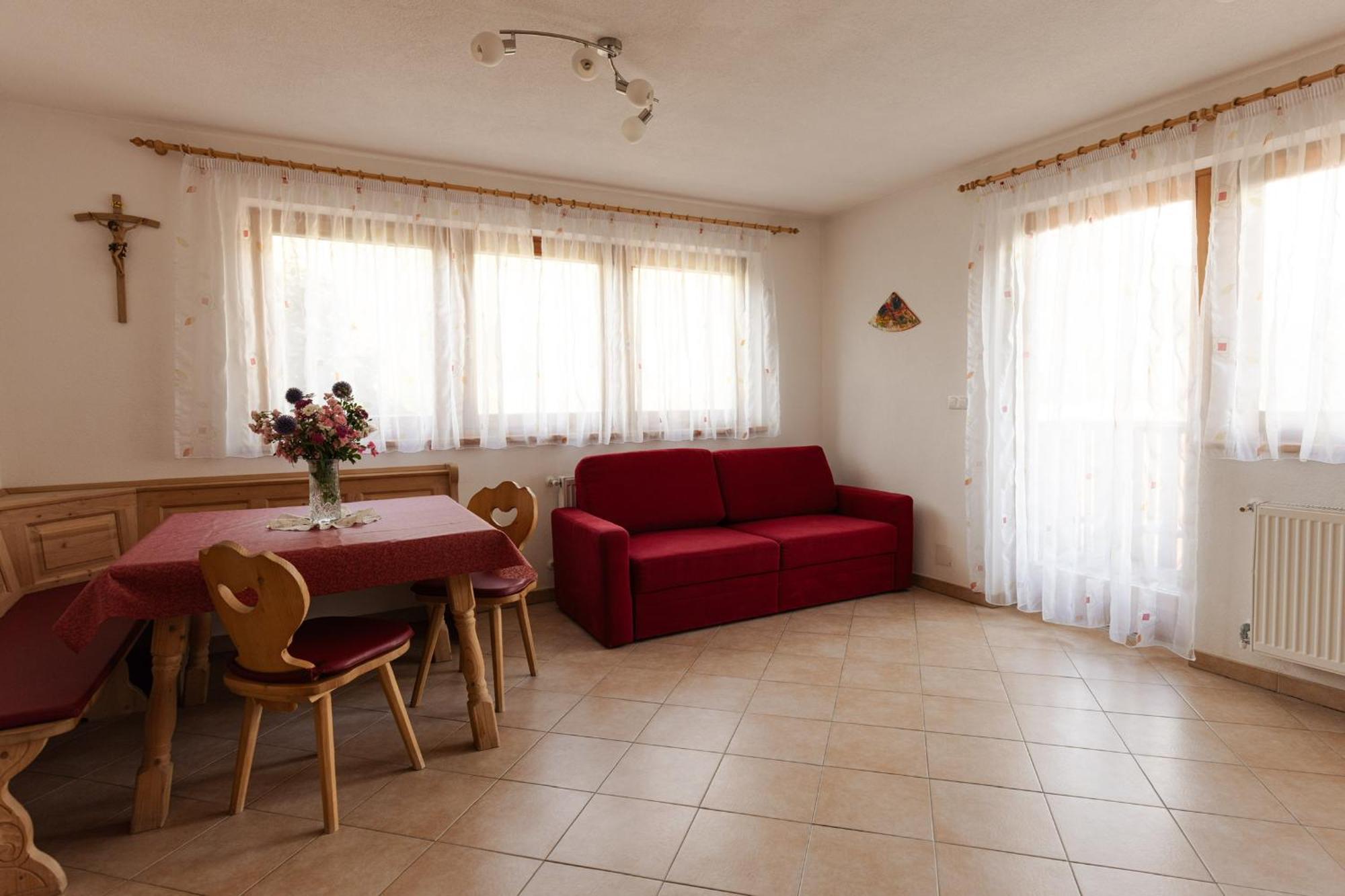 Prestihof Apartment *